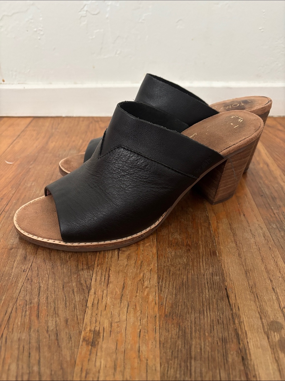 Toms Black Leather Open-Toe Mule Heels